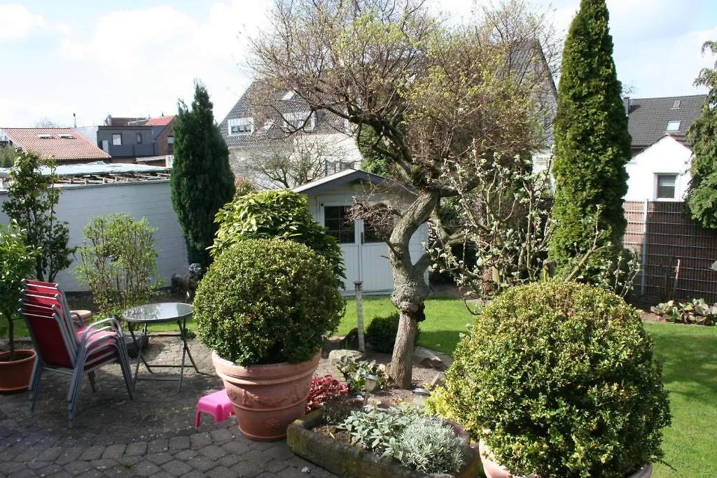 Messezimmer 4 U 2 Apartment Dusseldorf
